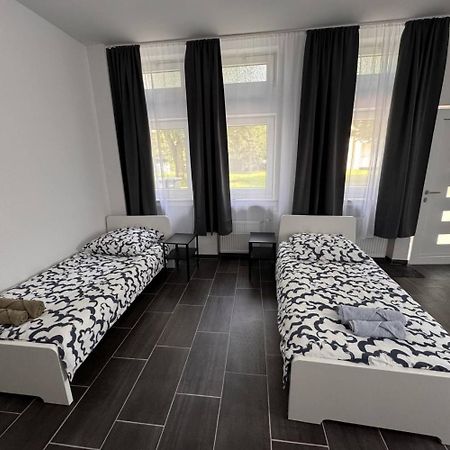 Cozy Apartment In Leverkusen Exteriör bild