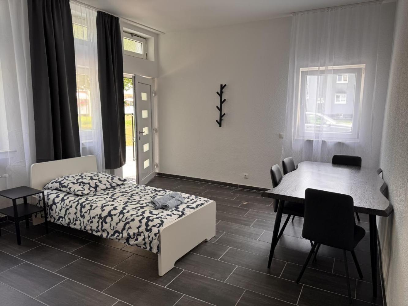 Cozy Apartment In Leverkusen Exteriör bild