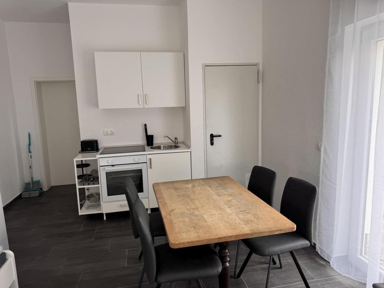 Cozy Apartment In Leverkusen Exteriör bild