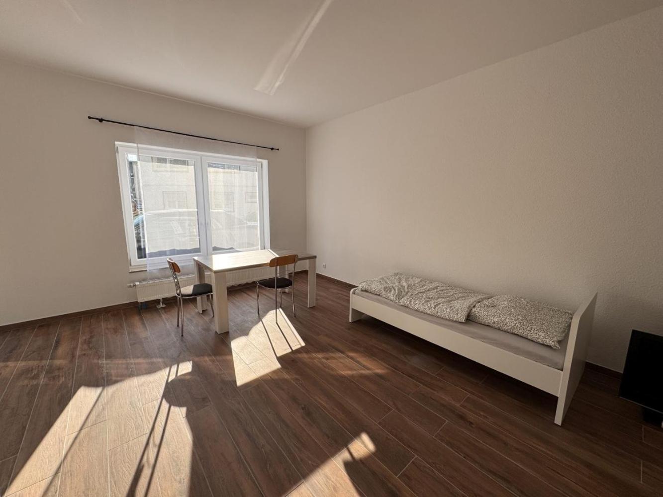 Cozy Apartment In Leverkusen Exteriör bild