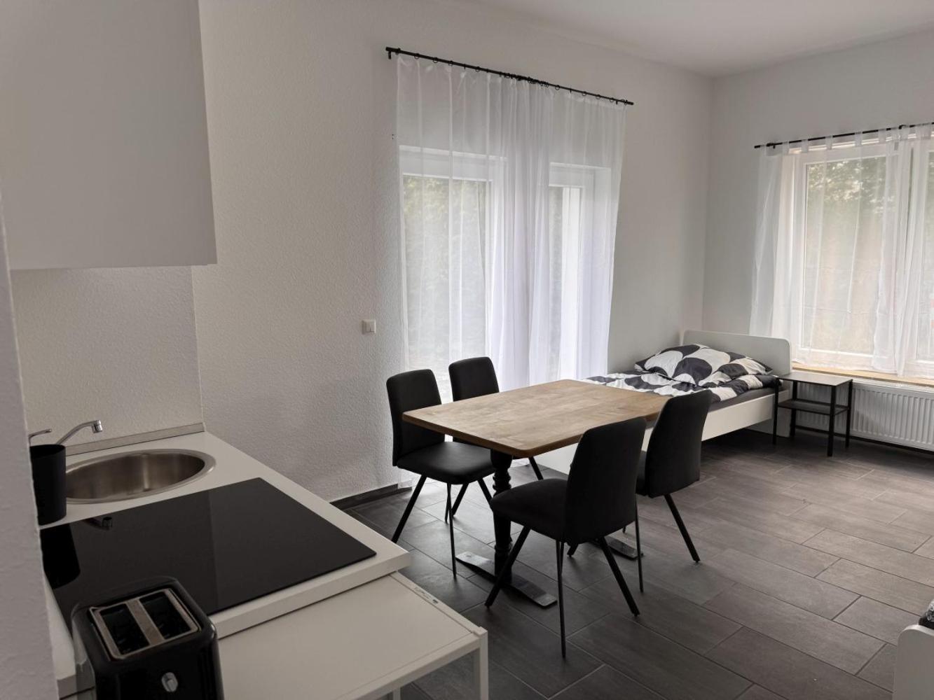 Cozy Apartment In Leverkusen Exteriör bild