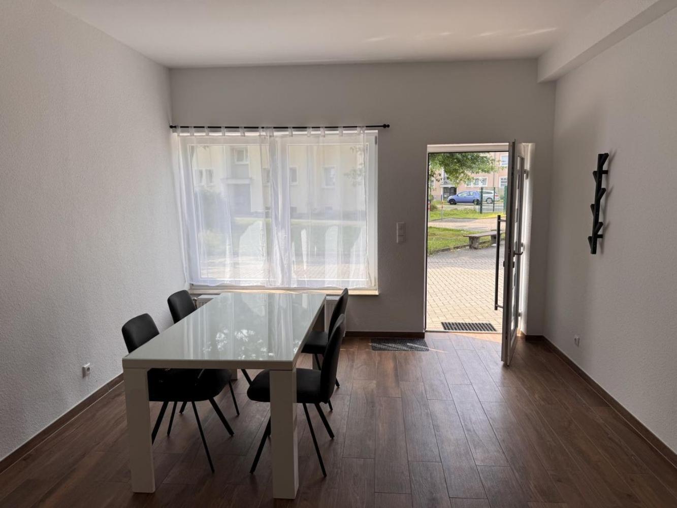 Cozy Apartment In Leverkusen Exteriör bild
