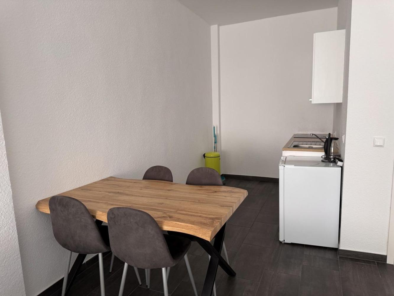 Cozy Apartment In Leverkusen Exteriör bild