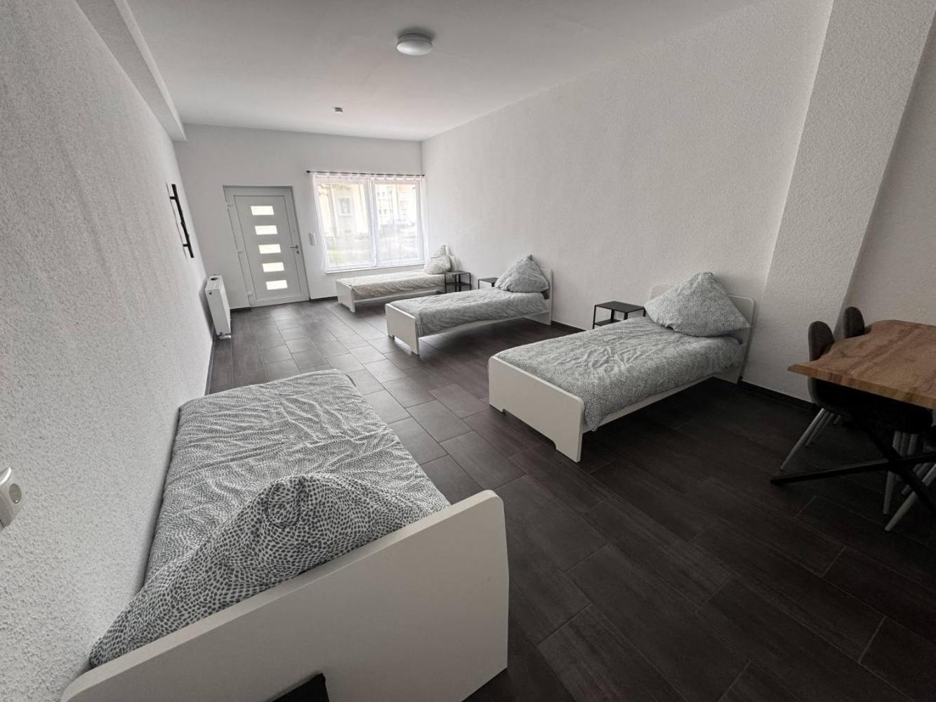 Cozy Apartment In Leverkusen Exteriör bild